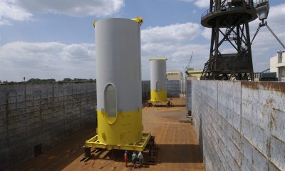 Unterer Turmschuss für Offshore Windpark Alpha ventus (2008) - Bildquelle: Stiftung Offshore Windenergie/DOTI/2008